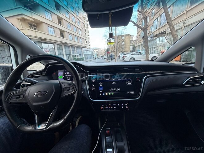 Chevrolet Bolt-3