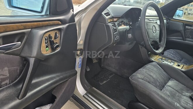 Mercedes E 280 1996, 398,800 km - 2.8 l - Sumqayıt