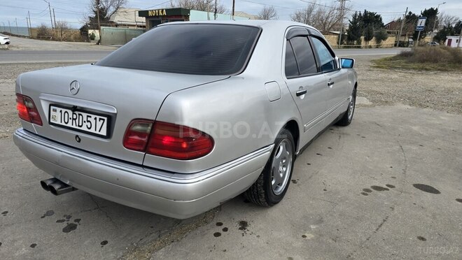 Mercedes E 280 1996, 398,800 km - 2.8 l - Sumqayıt