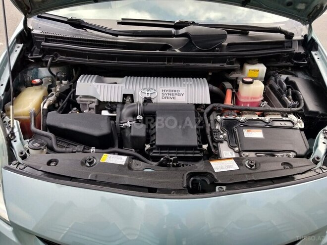 Toyota Prius 2015, 268,000 km - 1.8 л - Bakı