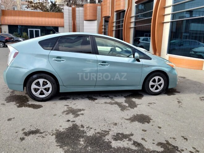 Toyota Prius 2015, 268,000 km - 1.8 л - Bakı