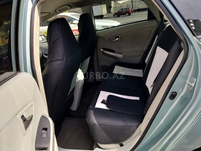 Toyota Prius 2015, 268,000 km - 1.8 л - Bakı
