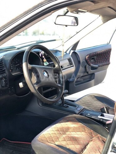 BMW 320 1993, 258,000 km - 2.0 l - Bakı