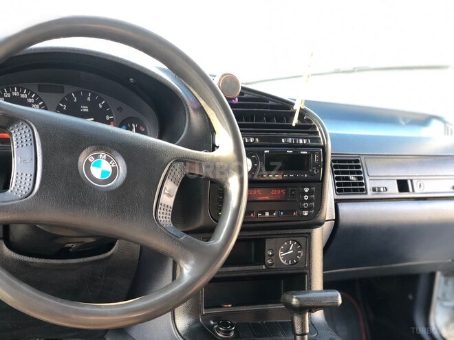 BMW 320 1993, 258,000 km - 2.0 l - Bakı