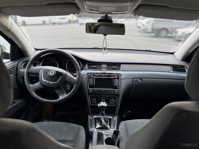 Skoda Superb-9