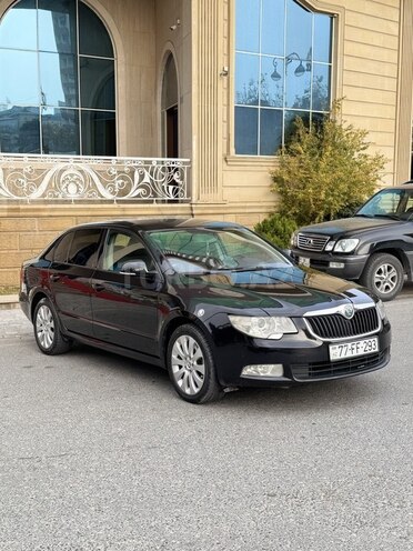 Skoda Superb-2