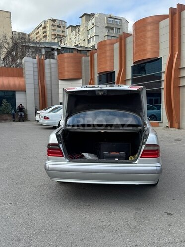 Mercedes E 200 1999, 434,554 km - 2.0 l - Bakı