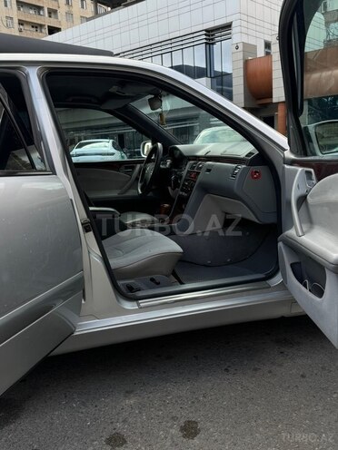 Mercedes E 200 1999, 434,554 km - 2.0 l - Bakı