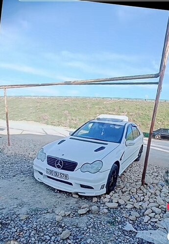 Mercedes C 200 2001, 292,000 km - 2.0 л - Sumqayıt