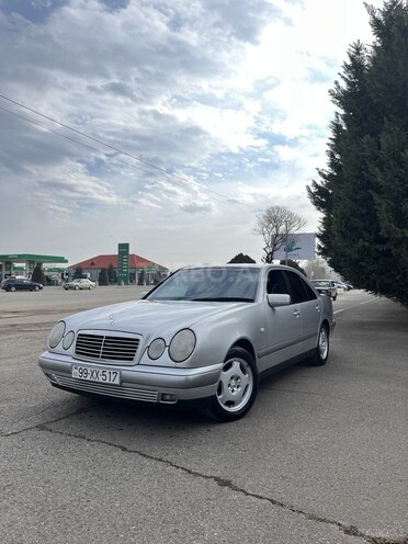Mercedes E 240 1998, 339,850 km - 2.4 l - Qazax