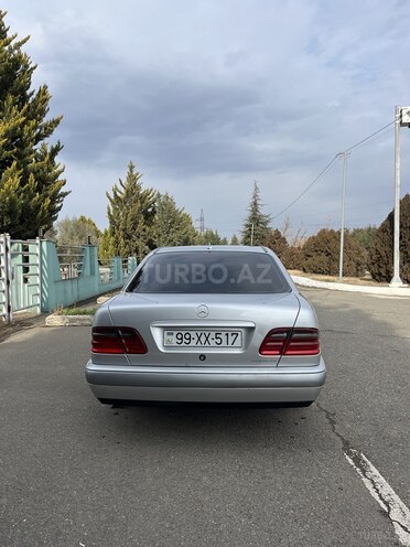 Mercedes E 240 1998, 339,850 km - 2.4 l - Qazax