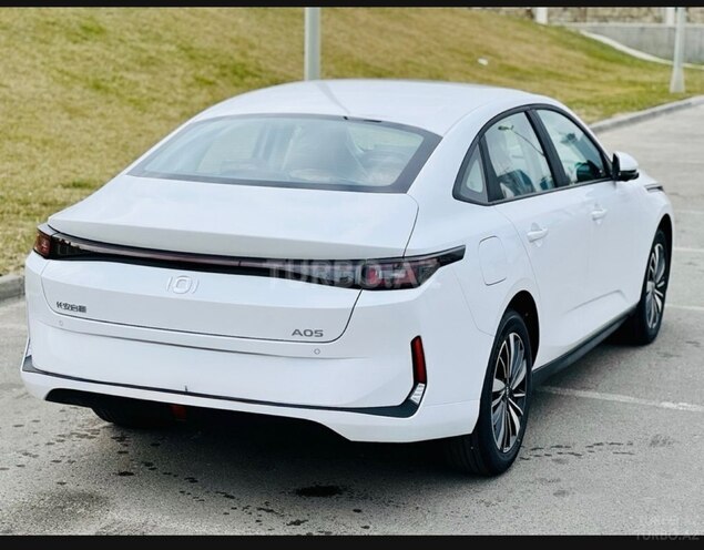 Changan Qiyuan A05 2025, 0 km - 1.5 l - Bakı