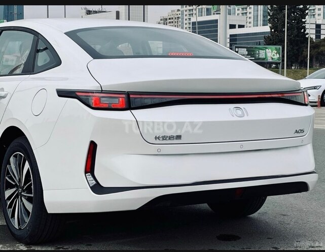 Changan Qiyuan A05 2025, 0 km - 1.5 l - Bakı