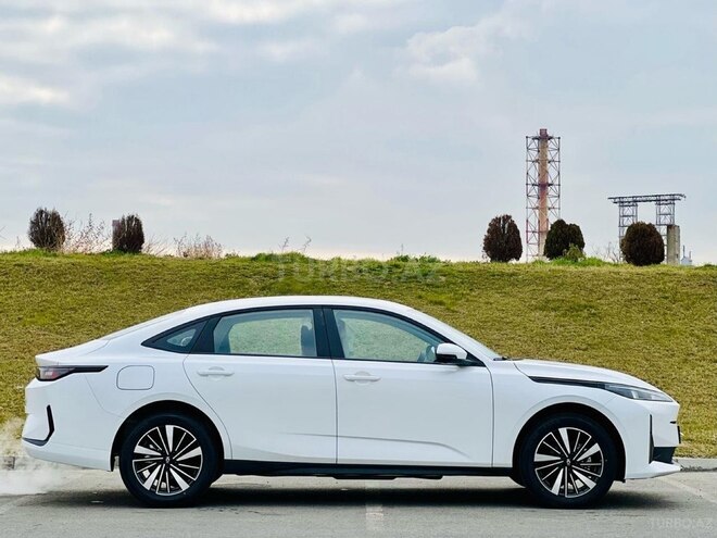 Changan Qiyuan A05 2025, 0 km - 1.5 l - Bakı