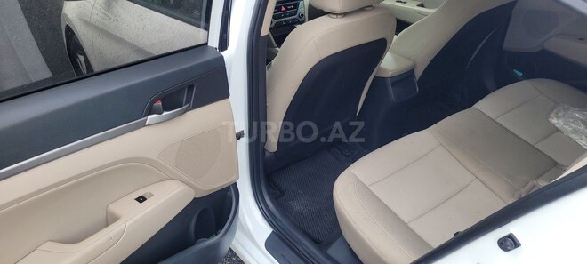 Hyundai Elantra 2017, 121,000 km - 2.0 l - Bakı