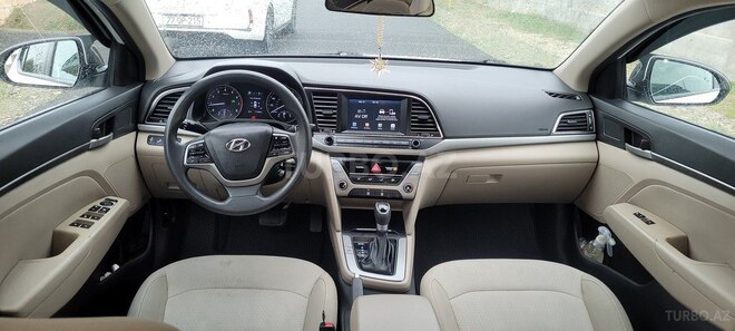 Hyundai Elantra 2017, 121,000 km - 2.0 l - Bakı