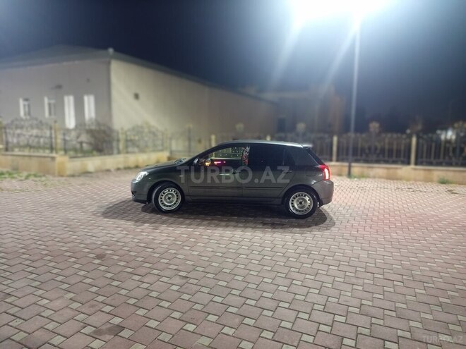 Toyota Corolla 2006, 350,000 km - 1.4 l - Şirvan