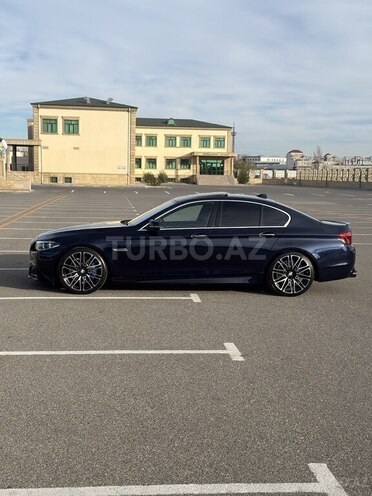 BMW 528-9