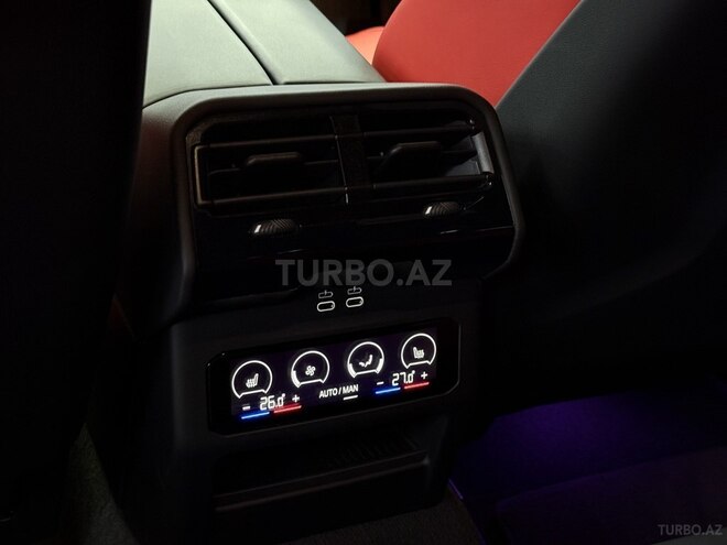 BMW M5-15