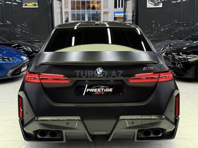 BMW M5-19