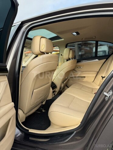 BMW 528 2013, 275,000 km - 2.0 l - Bakı