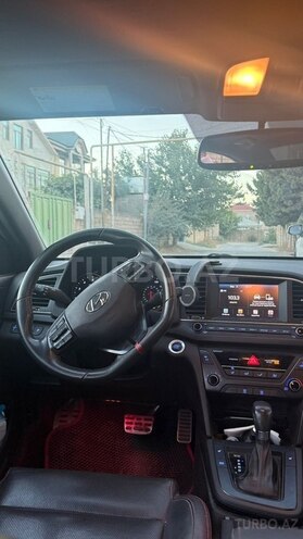 Hyundai Elantra 2017, 157,716 km - 1.6 l - Bakı