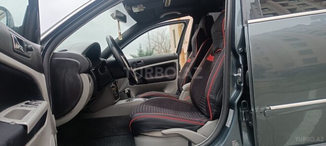 Volkswagen Passat 2001, 285,582 km - 1.8 l - Bakı