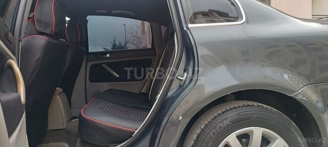 Volkswagen Passat 2001, 285,582 km - 1.8 l - Bakı