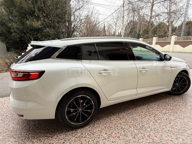 Renault Megane-14