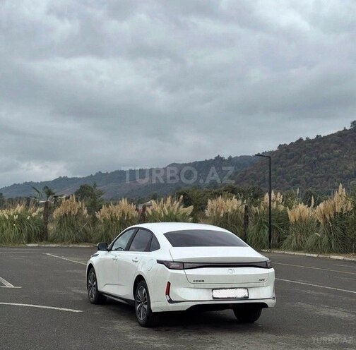 Changan Qiyuan A05 2025, 27,000 km - 1.5 л - Bakı