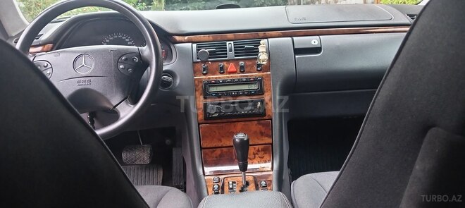 Mercedes E 280 1999, 272,000 km - 2.8 l - Lənkəran