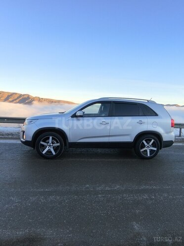 Kia Sorento 2014, 253,000 km - 2.0 l - Quba