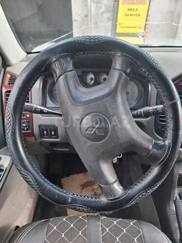 Mitsubishi Pajero 2006, 400,000 km - 2.5 l - Bakı