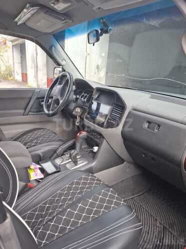 Mitsubishi Pajero 2006, 400,000 km - 2.5 l - Bakı