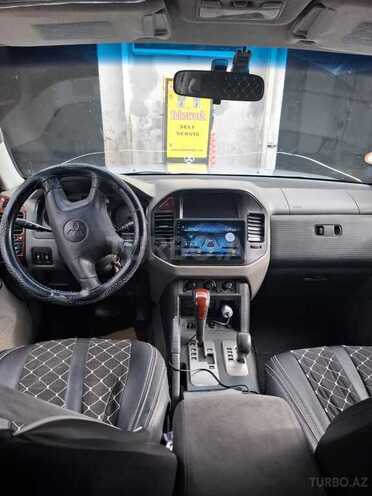 Mitsubishi Pajero 2006, 400,000 km - 2.5 l - Bakı
