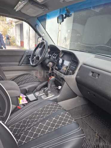 Mitsubishi Pajero 2006, 400,000 km - 2.5 l - Bakı