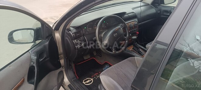 Opel Omega 1997, 419,000 km - 2.0 l - Sumqayıt