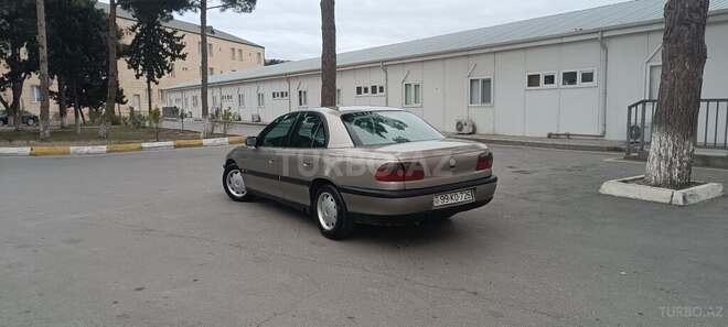 Opel Omega 1997, 419,000 km - 2.0 l - Sumqayıt