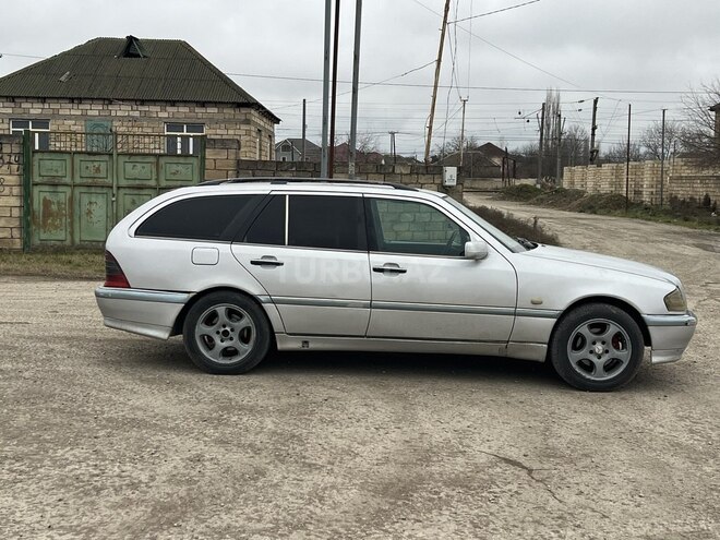Mercedes C 220 1998, 325,000 km - 2.2 л - Xudat