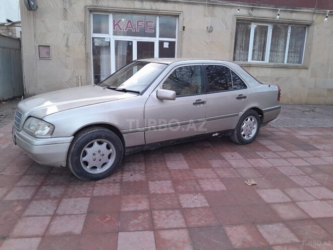 Mercedes C 180 1995, 325,465 km - 1.8 л - Qazax