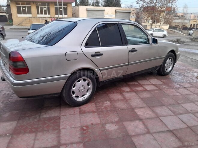 Mercedes C 180 1995, 325,465 km - 1.8 л - Qazax