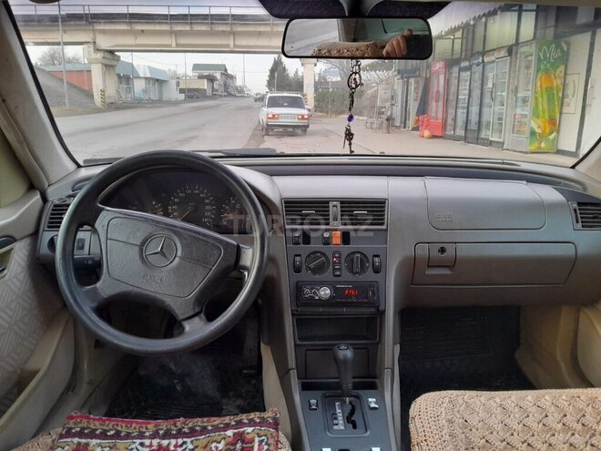 Mercedes C 180 1995, 325,465 km - 1.8 л - Qazax