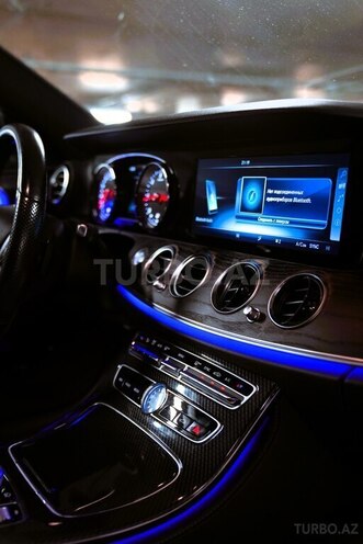 Mercedes E 300 d 2017, 175,000 km - 2.0 l - Bakı