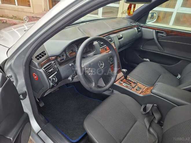 Mercedes E 240 2000, 214,583 km - 2.4 l - Qazax