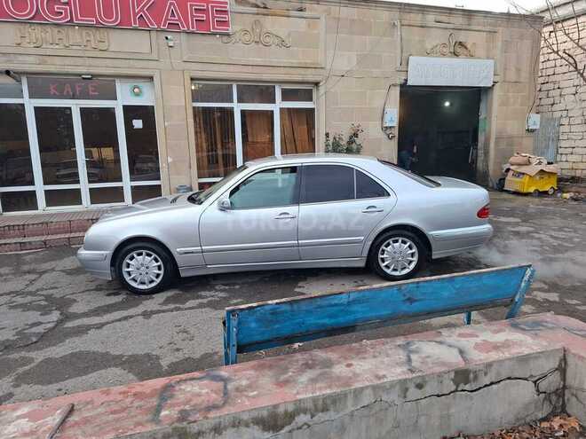 Mercedes E 240 2000, 214,583 km - 2.4 l - Qazax
