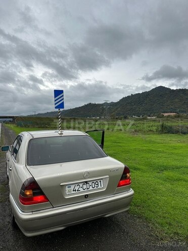 Mercedes C 220 1995, 446,000 km - 2.2 l - Bakı