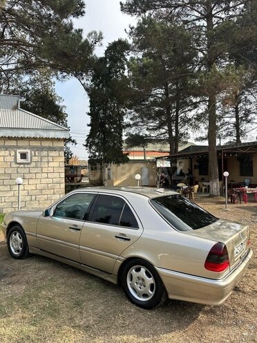 Mercedes C 220 1995, 446,000 km - 2.2 l - Bakı