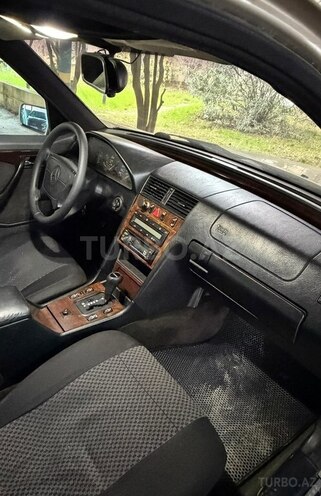 Mercedes C 220 1995, 446,000 km - 2.2 l - Bakı