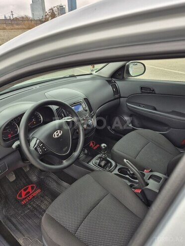 Hyundai i30 2009, 182,000 km - 1.4 l - Bakı