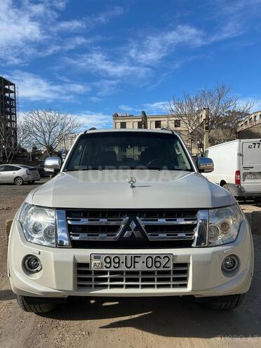 Mitsubishi Pajero 2012, 212,000 km - 3.5 л - Bakı
